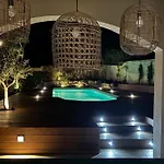 Дом отдыха With Pool 2,5km From Saint-tropez