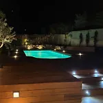 With Pool 2,5km From Saint-tropez * Гассен