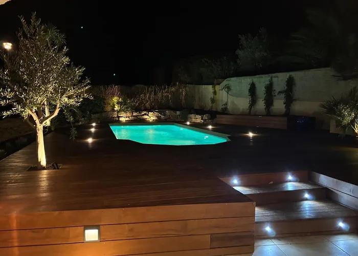 With Pool 2,5km From Saint-tropez * 가신